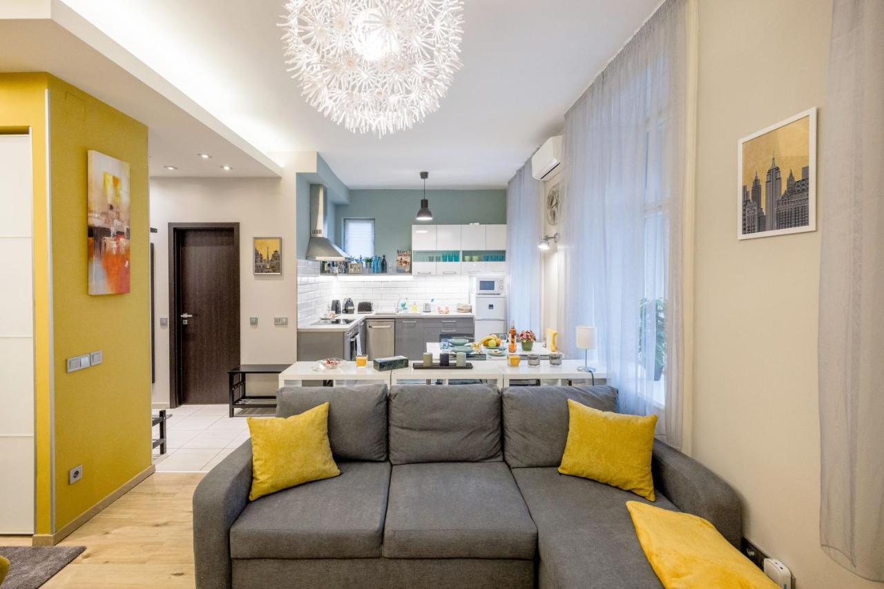 Pearl In The Heart Of The Apartment Budapest